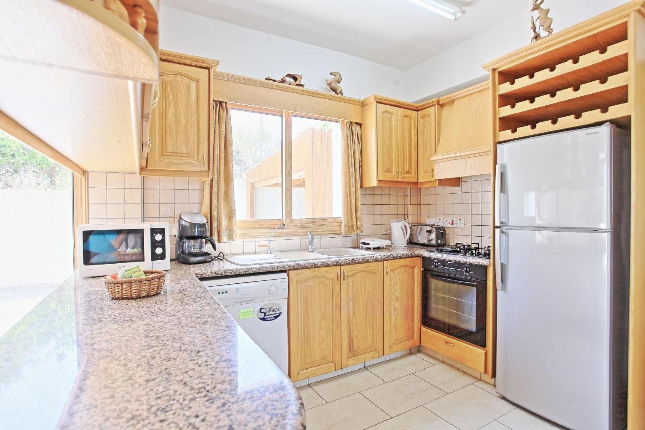 Marilena Sunset Villa 2 Agia Marina  ภายนอก รูปภาพ